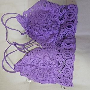 LAST CHANCE! vs pink bralette